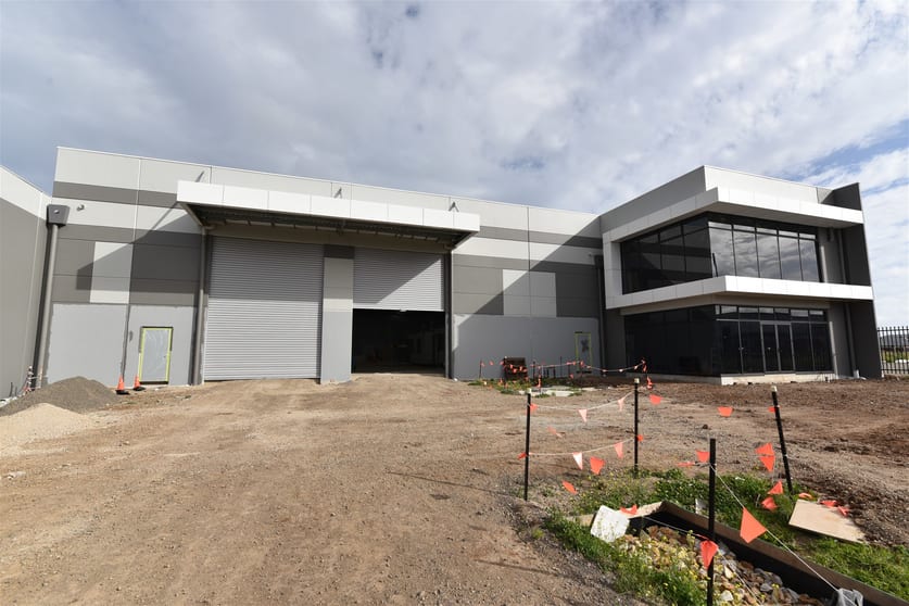 Click to view all images 44 Droomer Way Tarneit VIC 3029 - Image 1