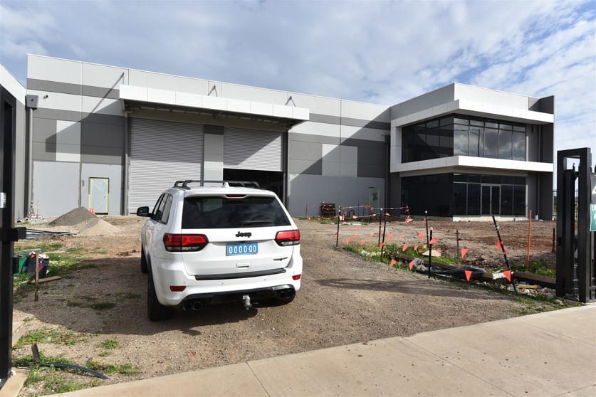 Click to view all images 44 Droomer Way Tarneit VIC 3029 - Image 3