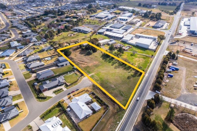 Click to view all images 247 Clergate Road Orange NSW 2800 - Image 2