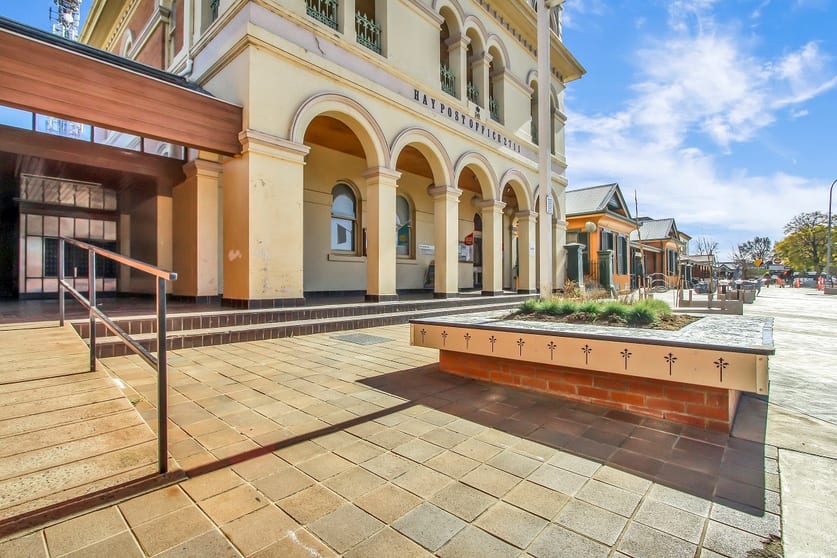 Click to view all images 120 Lachlan Street Hay NSW 2711 - Image 3