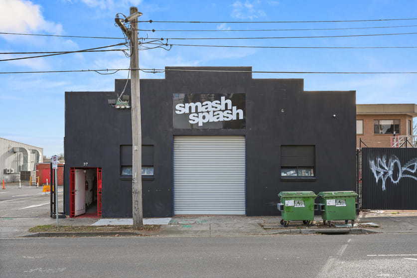 Click to view all images 31 Edward Street Oakleigh VIC 3166 - Image 1