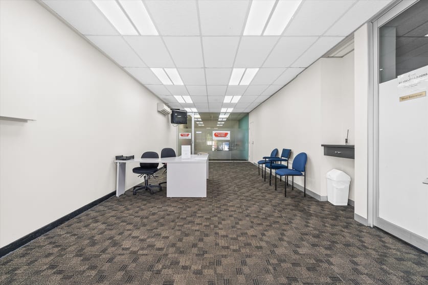 Click to view all images 63 Temple Street Heyfield VIC 3858 - Image 2