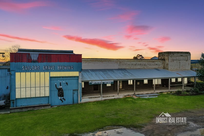 Click to view all images 7 Forest Road Orbost VIC 3888 - Image 3