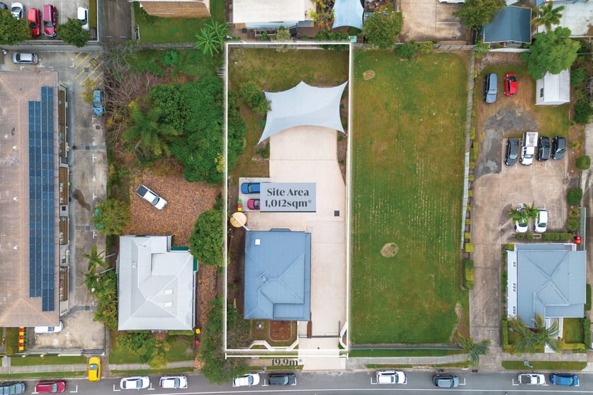 Click to view all images 13 Pring Street Ipswich QLD 4305 - Image 2