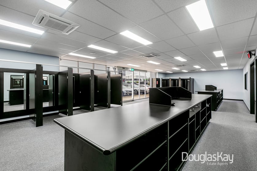 Click to view all images 10B/85 Mt Derrimut Road Deer Park VIC 3023 - Image 3