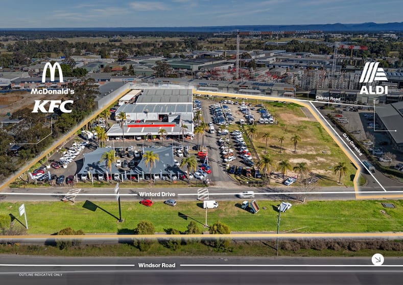 Click to view all images 230 Windsor Road Mcgraths Hill NSW 2756 - Image 2