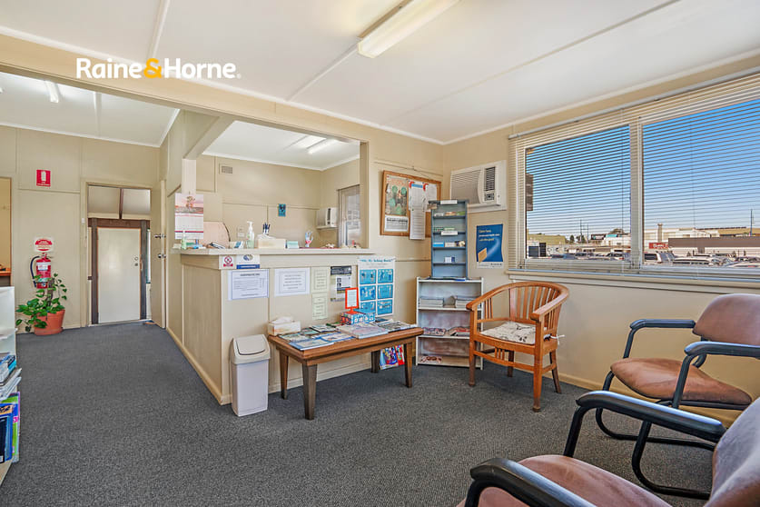 Click to view all images 12 Alfred Street Umina Beach NSW 2257 - Image 3