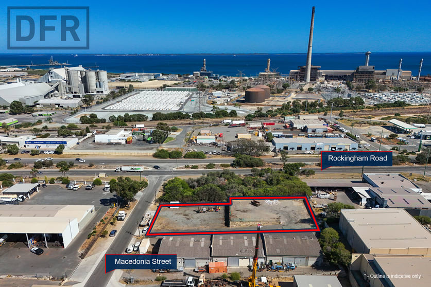 Click to view all images 31 Macedonia Street Naval Base WA 6165 - Image 2