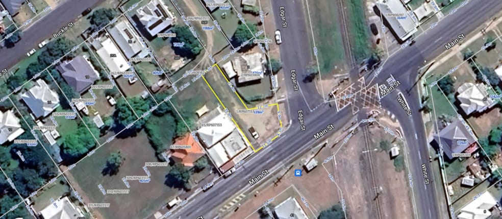 Click to view all images 52 Main Street Park Avenue QLD 4701 - Image 1