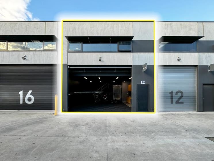 Click to view all images 14 Rosie Place Altona VIC 3018 - Image 1