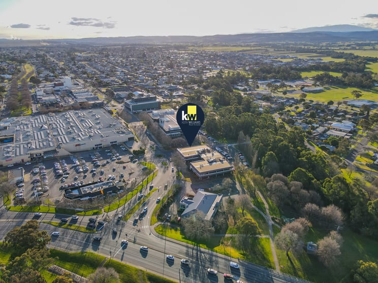 Click to view all images Level G/10-12 Grey Street Traralgon VIC 3844 - Image 3
