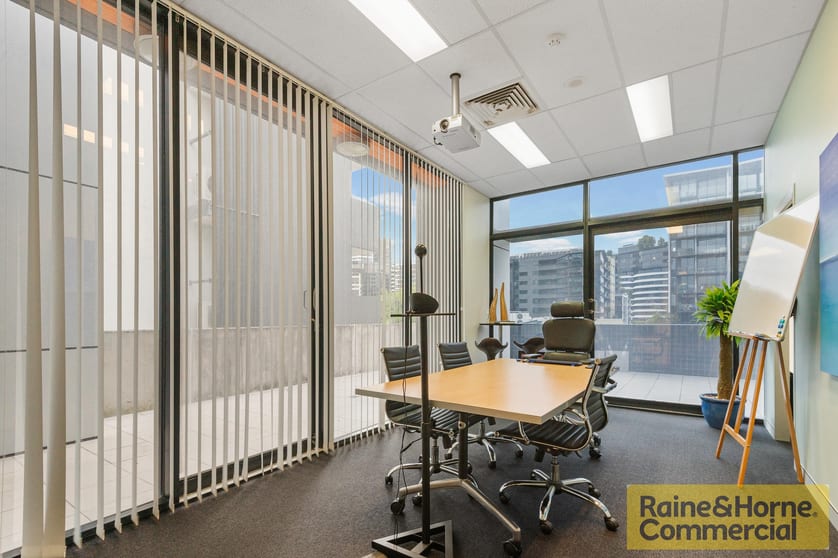 Click to view all images 15/4 Kyabra Street Newstead QLD 4006 - Image 3