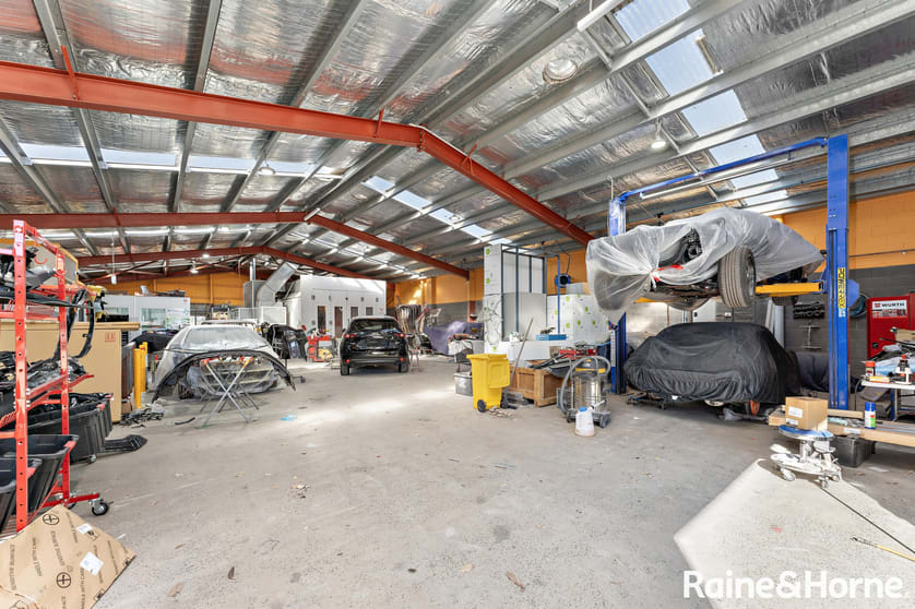 Click to view all images 193 Parkes Street Helensburgh NSW 2508 - Image 2