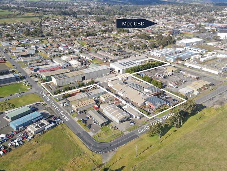Click to view all images 18-20 Bubb Street Moe VIC 3825 - Image 1