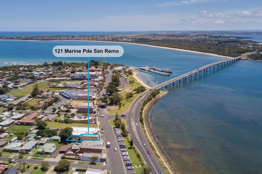 Click to view all images 121 Marine Parade San Remo VIC 3925 - Image 1