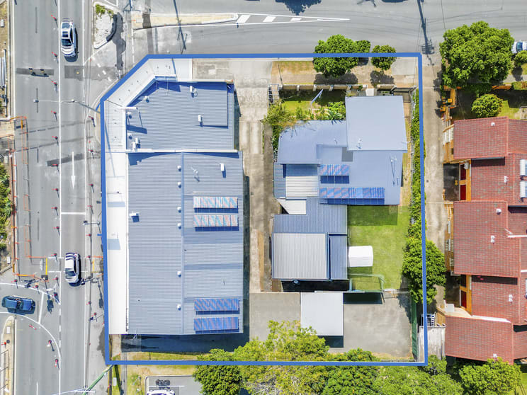 Click to view all images 2453 Gold Coast Highway Mermaid Beach QLD 4218 - Image 3