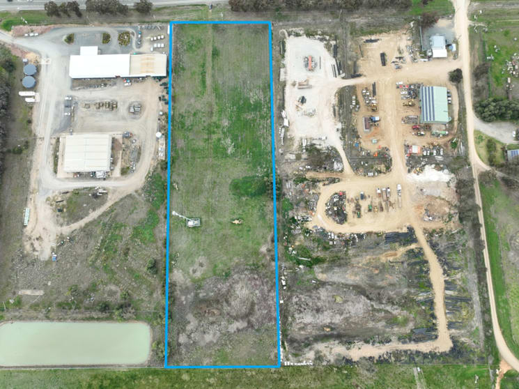 Click to view all images 3303 Goulburn Valley Highway Numurkah VIC 3636 - Image 3