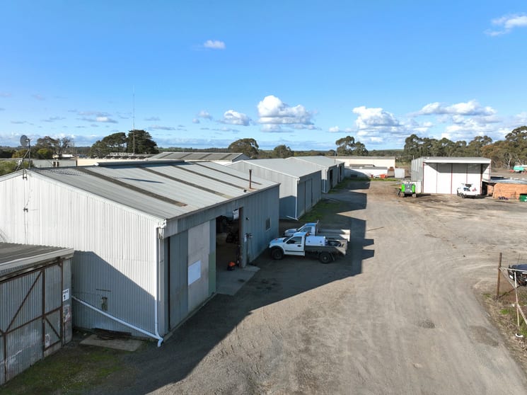 Click to view all images 104 Main Street Elliminyt VIC 3250 - Image 3