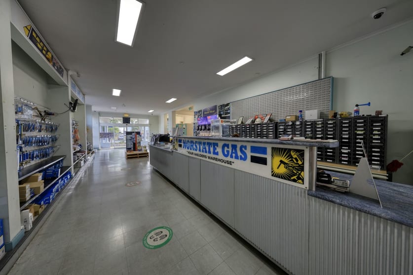 Click to view all images 68-74 Bunda Street Portsmith QLD 4870 - Image 3