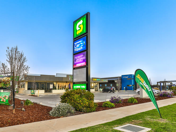 Click to view all images 760 Benetook Avenue Mildura VIC 3500 - Image 1