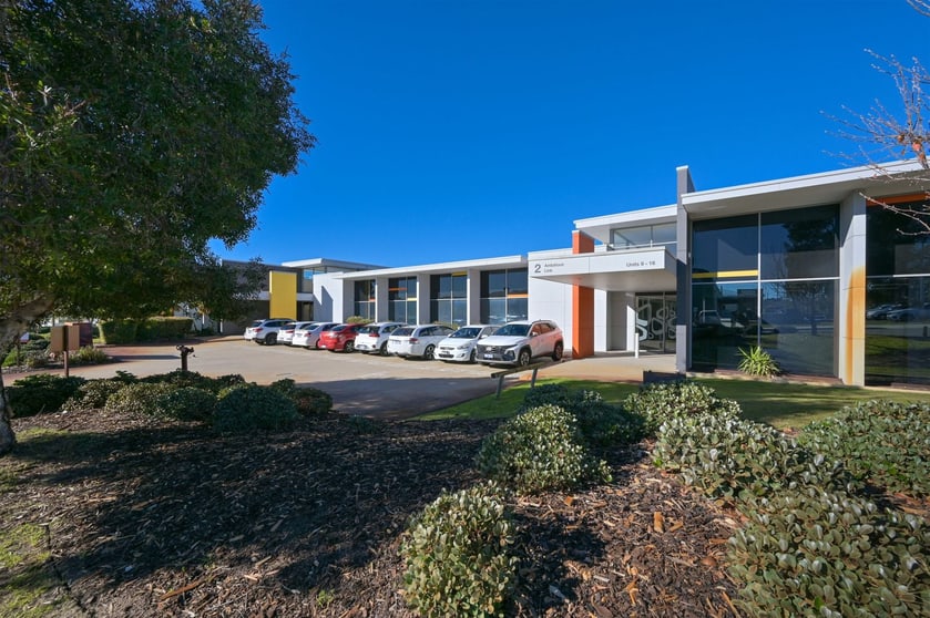 Click to view all images Unit 1 2 Ambitious Link Bibra Lake WA 6163 - Image 3