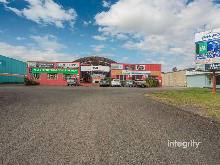 Click to view all images 158 Princes Highway South Nowra NSW 2541 - Image 1