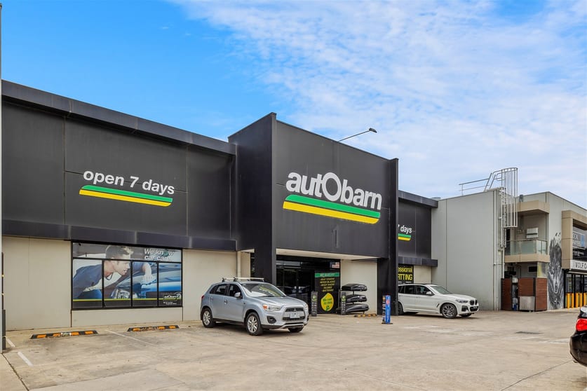 Click to view all images 1 Plover Drive Altona North VIC 3025 - Image 2