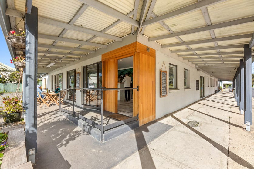 Click to view all images Shops 3 & 4/5-7 Wallaga Lake Rd Bermagui NSW 2546 - Image 2
