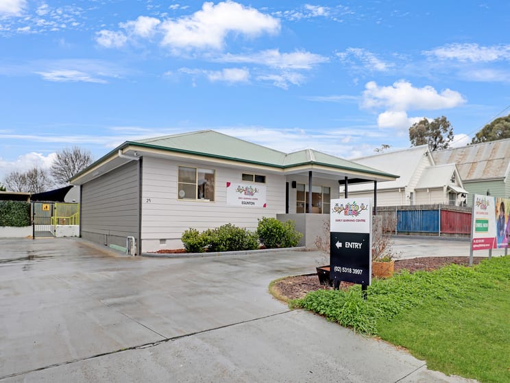 Click to view all images 25 Alexander Street Eglinton NSW 2795 - Image 3