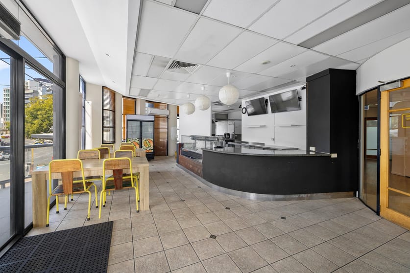 Click to view all images 2/83 Leichhardt Street Spring Hill QLD 4000 - Image 1