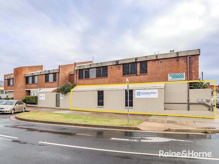 Click to view all images Lot 4/118 Russell Street Bathurst NSW 2795 - Image 3