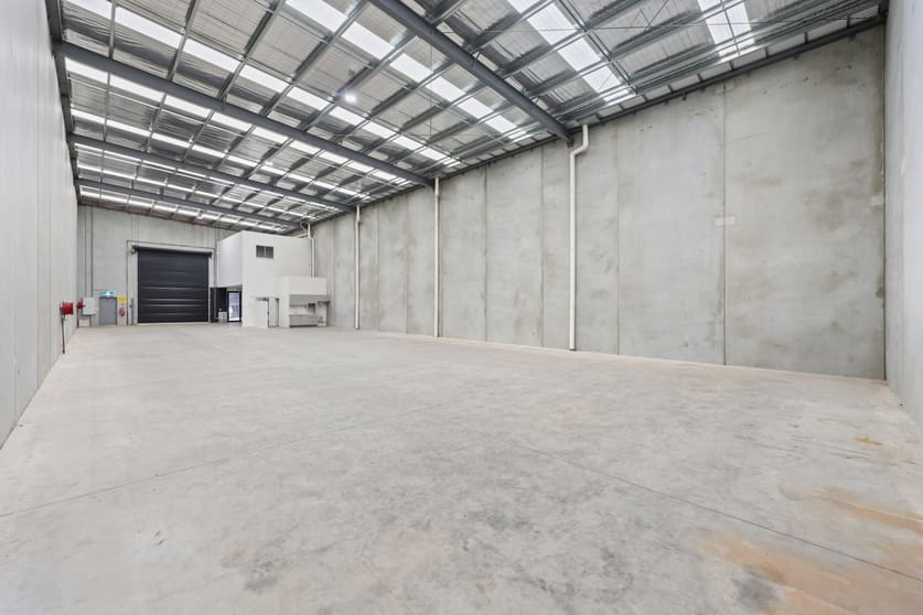 Click to view all images 1/3 Corporate Terrace Pakenham VIC 3810 - Image 3