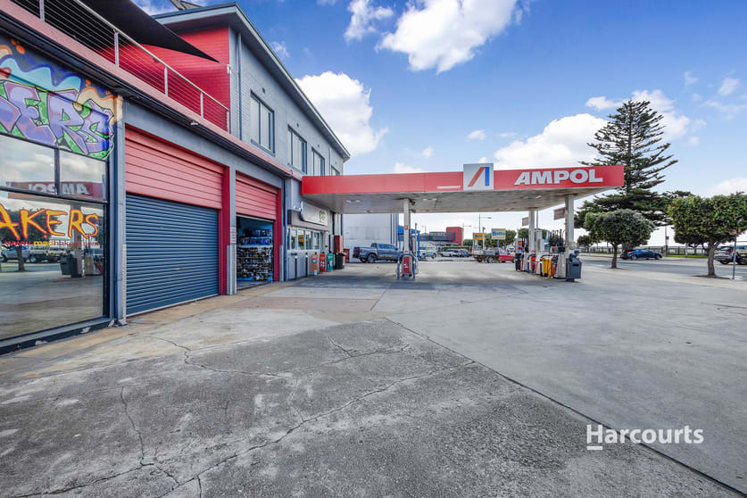 Click to view all images 2 Mount Street Burnie TAS 7320 - Image 3