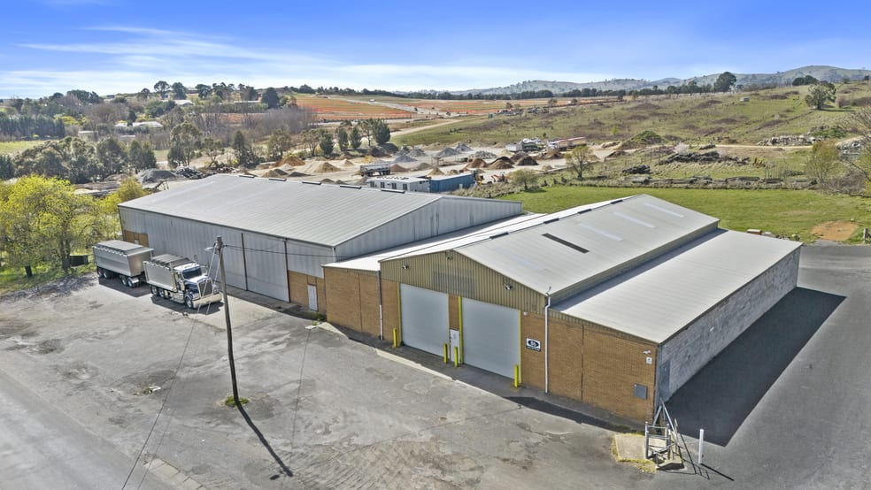 Click to view all images 86 Grand Junction Road Yass NSW 2582 - Image 3