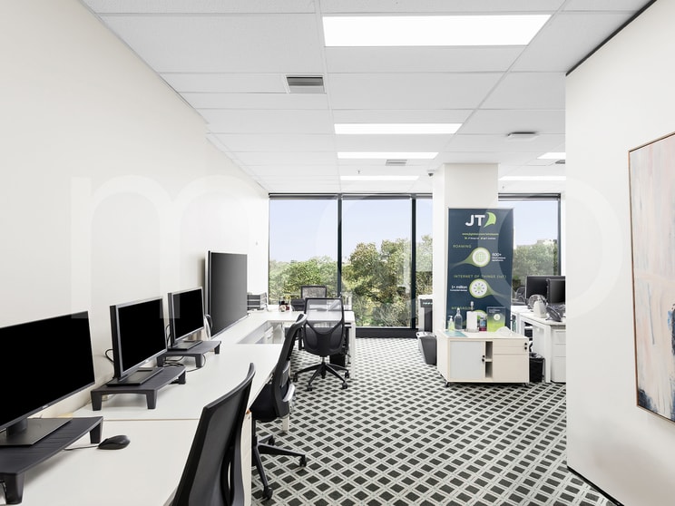 Click to view all images Suite 403/1 Queens Road Melbourne VIC 3004 - Image 3