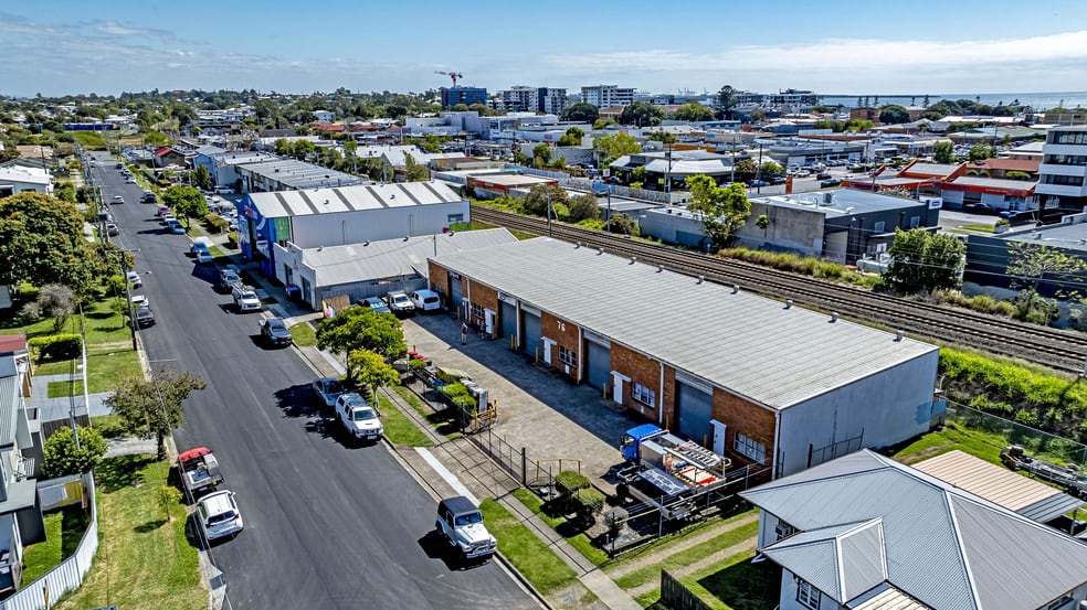 74 & 76 Andrew Street Wynnum QLD 4178 - Image 3