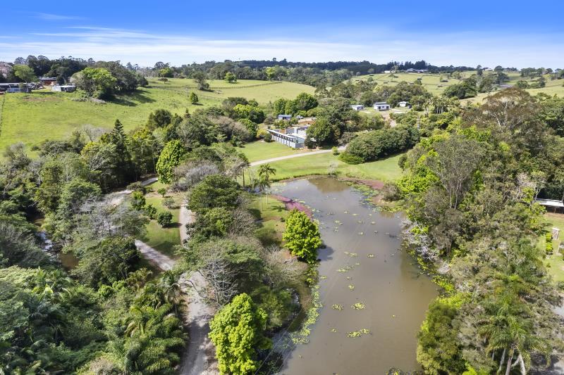 Click to view all images 67 McCarthy Road Maleny QLD 4552 - Image 2