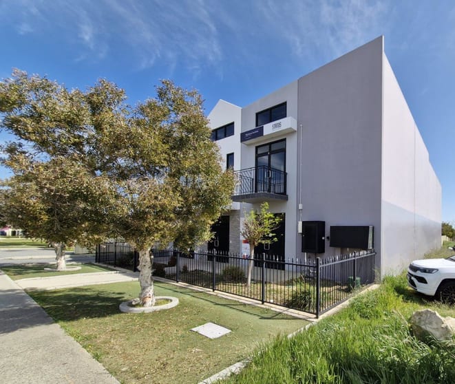 Click to view all images 3/58 ANSTRUTHER ROAD Mandurah WA 6210 - Image 2