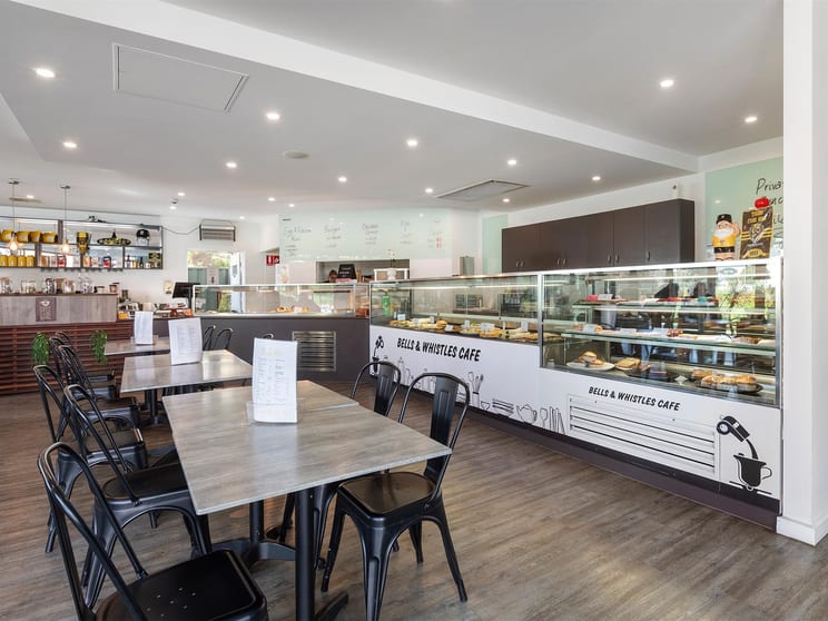 Cafe/125 Highbury Road Burwood VIC 3125 - Image 2