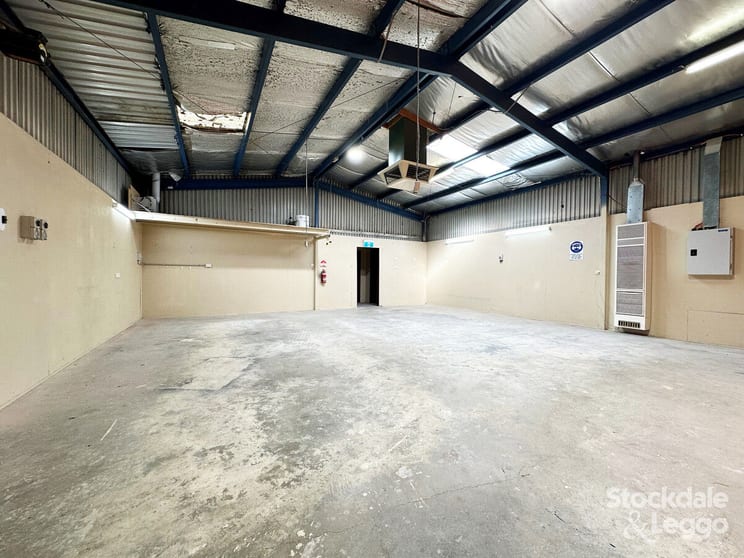 Click to view all images 78 Old Dookie Road Shepparton VIC 3630 - Image 3