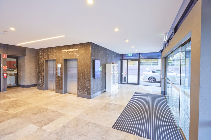 Click to view all images Level 3/608 St Kilda Road Melbourne VIC 3004 - Image 3