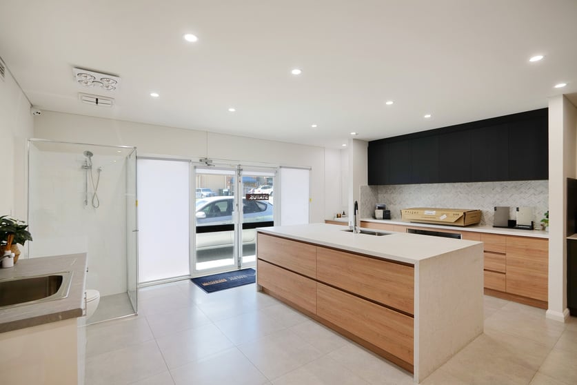 Click to view all images 2/7 Leeway Court Osborne Park WA 6017 - Image 3