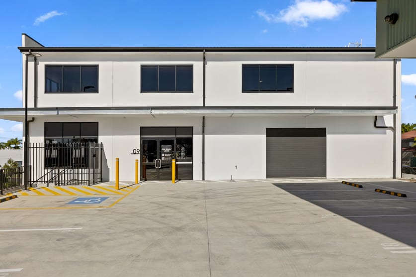 Click to view all images 9/185 Toombul Road Northgate QLD 4013 - Image 1