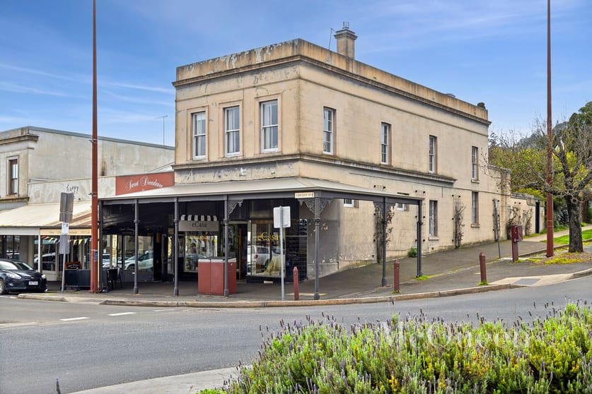 Click to view all images 89 Vincent Street Daylesford VIC 3460 - Image 1