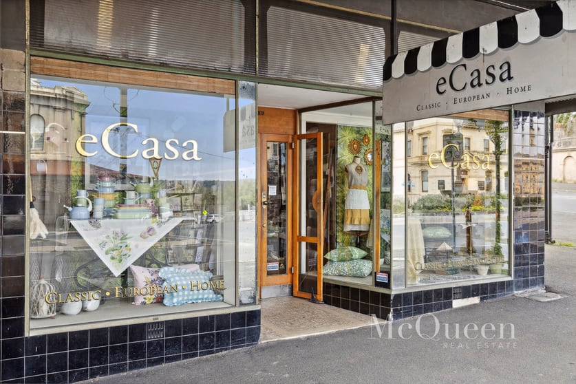 Click to view all images 89 Vincent Street Daylesford VIC 3460 - Image 2