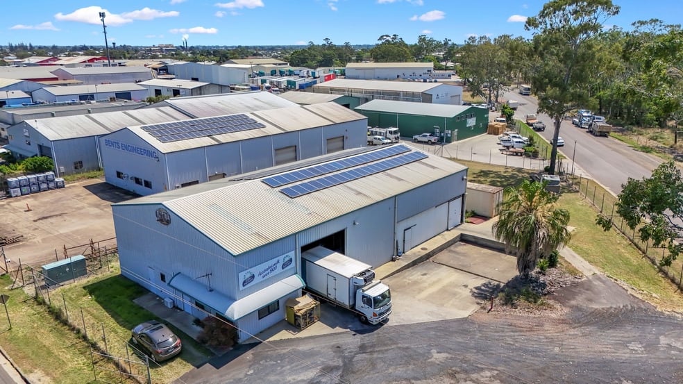 Click to view all images 43 Steptoe Street Bundaberg East QLD 4670 - Image 2