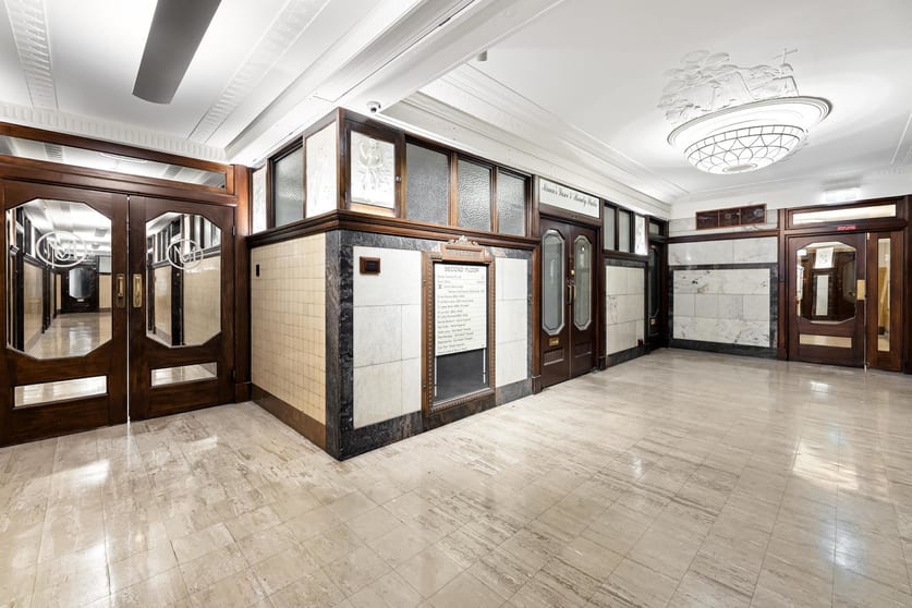 Click to view all images 214/220 Collins Street Melbourne VIC 3000 - Image 2