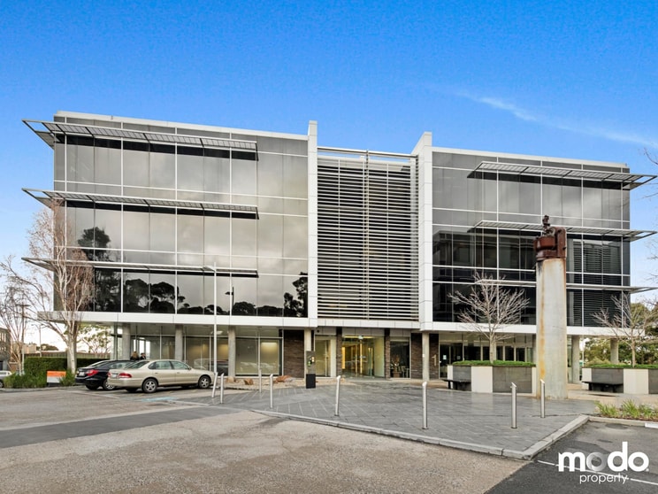 Click to view all images 6/1 Ricketts Road Mount Waverley VIC 3149 - Image 2