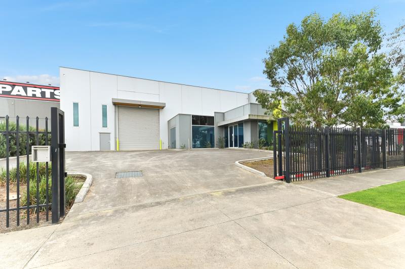 Click to view all images 25A Bate Close Pakenham VIC 3810 - Image 1