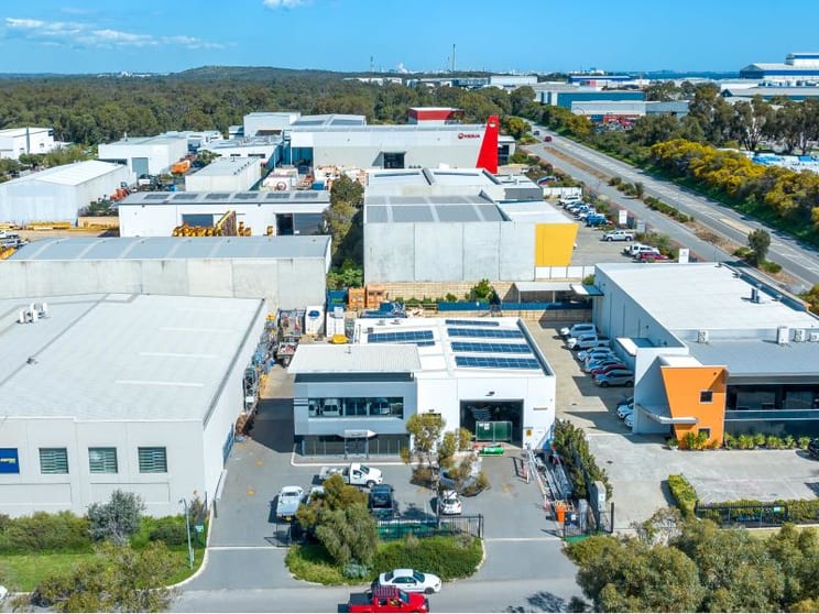 Click to view all images 4 Jessie Lee Street Henderson WA 6166 - Image 1